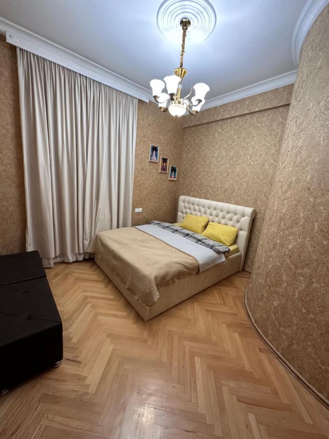 4 Bedroom Suite Apartment Ln Tbilisi City Exterior foto
